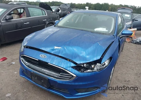 2017 Ford Fusion Hybrid Se z USA, uszkodzony, nr VIN 3FA6P0LUXHR382365